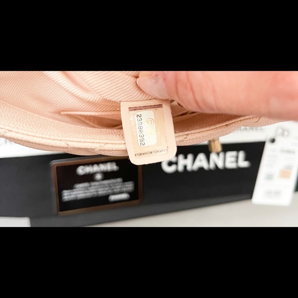 Chanel Caviar Quilted Medium Coco Handle Flap Bag - Picture 8 of 15